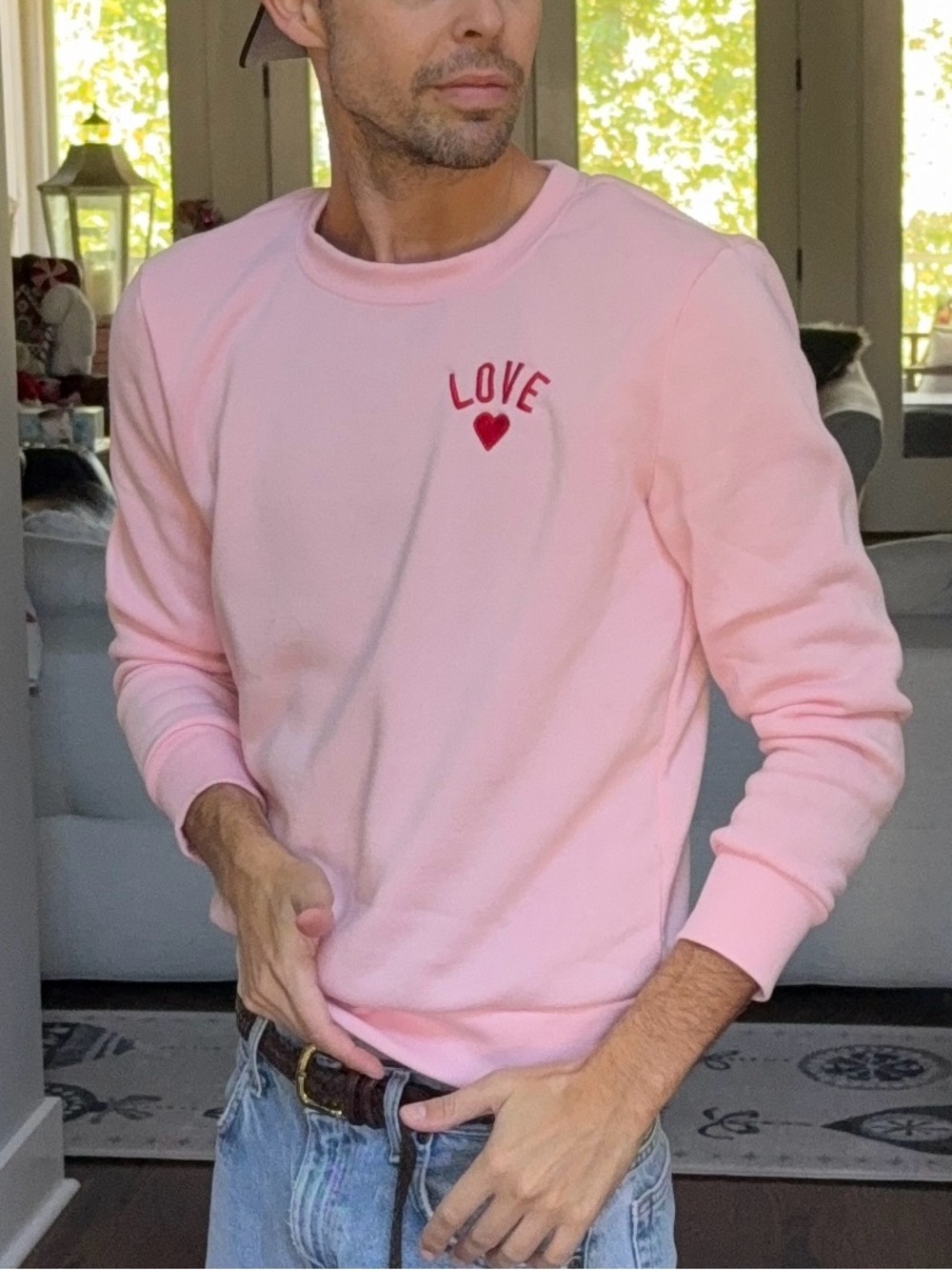 💗 Bobbie Brooks Pink LOVE Heart Sweatshirt – M